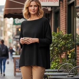 J. Jill Wearever Collection Black Patterned Long-sleeved Tee Blouse Size Medium